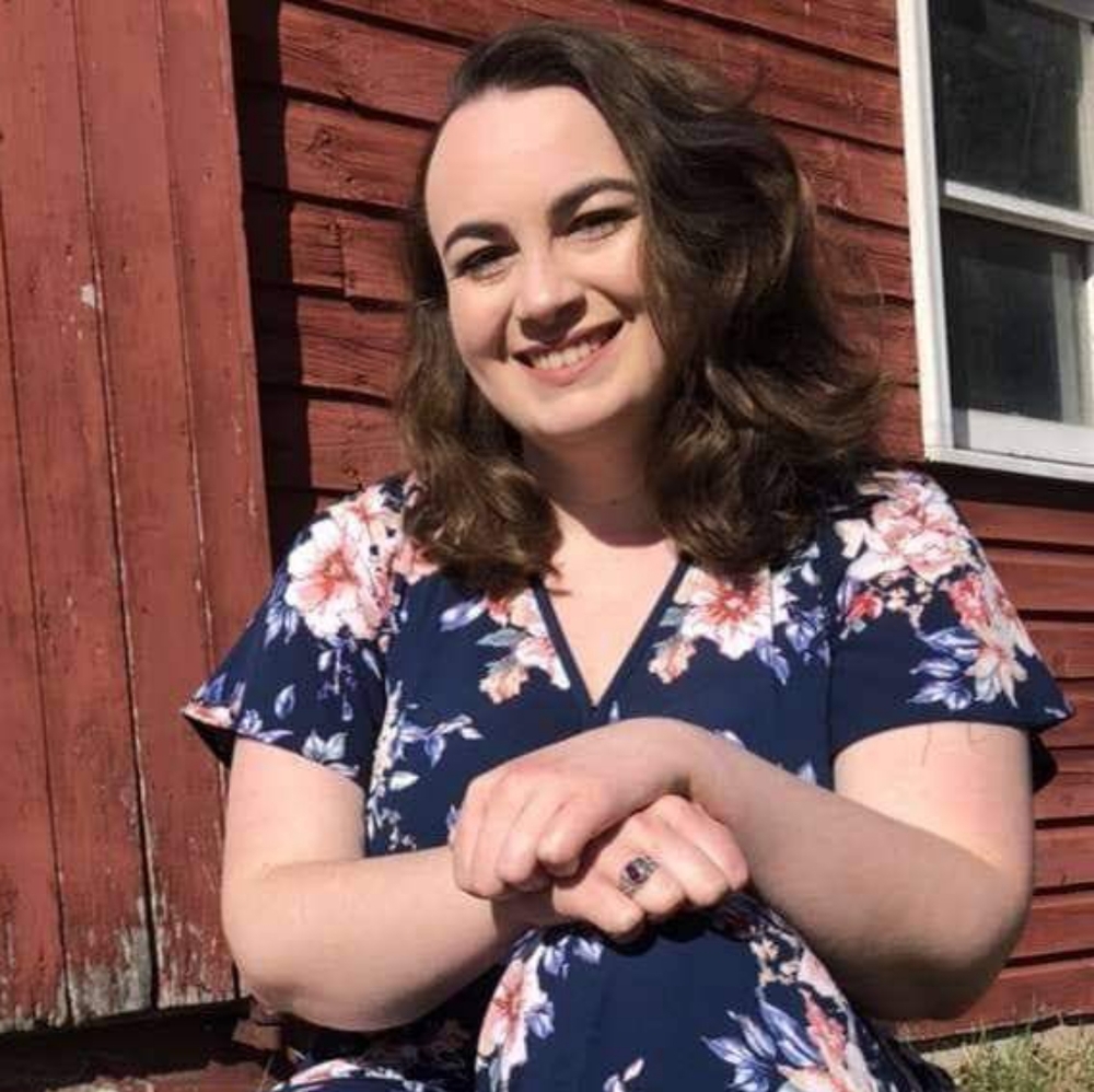Meet your Posher, Julia